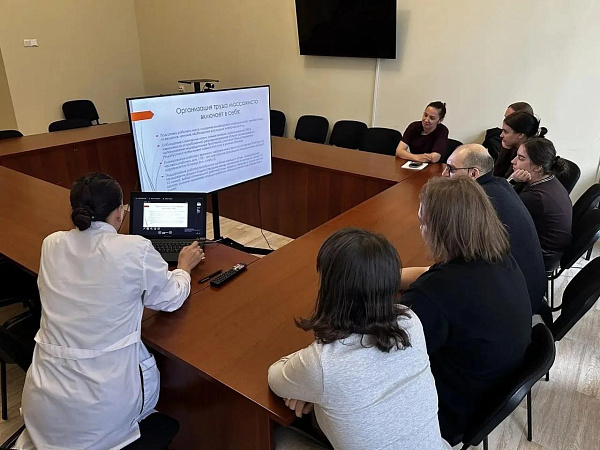 9 специалистов получили новую профессию
