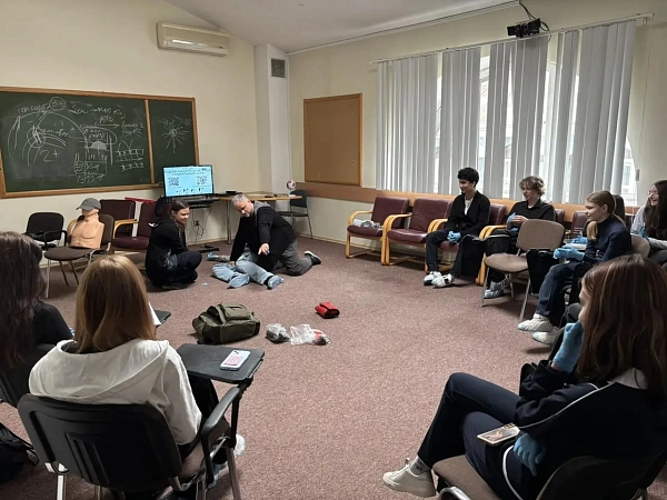 Многопрофильный медицинский колледж принял гостей - учеников 8 «А» ГБОУ школы № 492