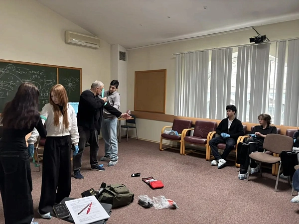 Многопрофильный медицинский колледж принял гостей - учеников 8 «А» ГБОУ школы № 492